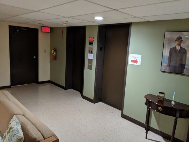 Building Photo - 200 Highland Ave