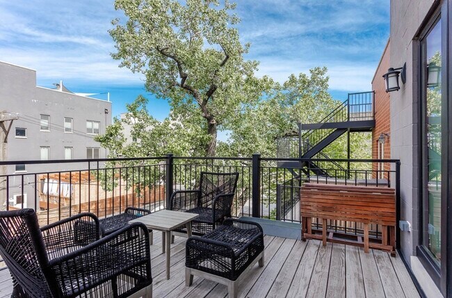 Building Photo - 1618 N Bosworth Ave