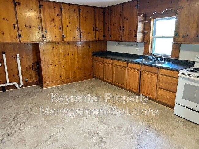 Building Photo - 209 Tanner Ln