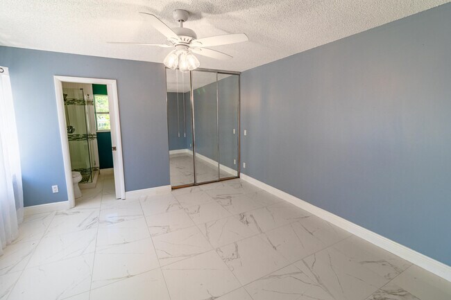 Building Photo - 8129 Sedgewick Ct