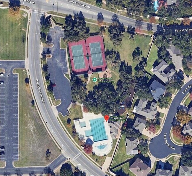 Building Photo - 123 Justin Leonard Dr