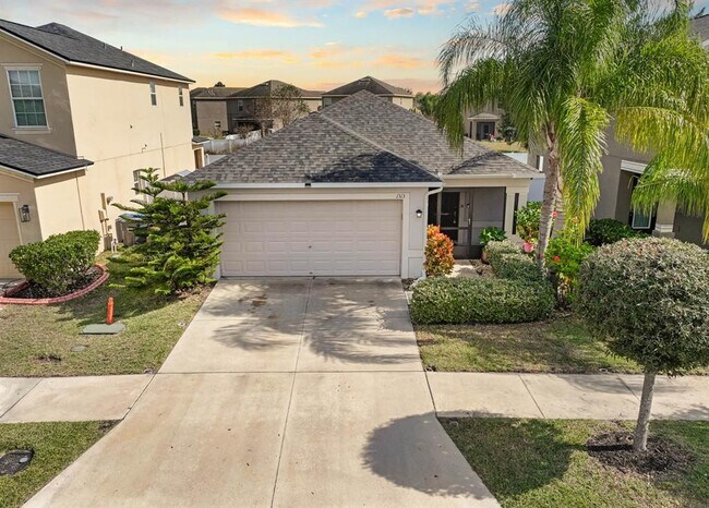 Primary Photo - 1313 Trailwater St