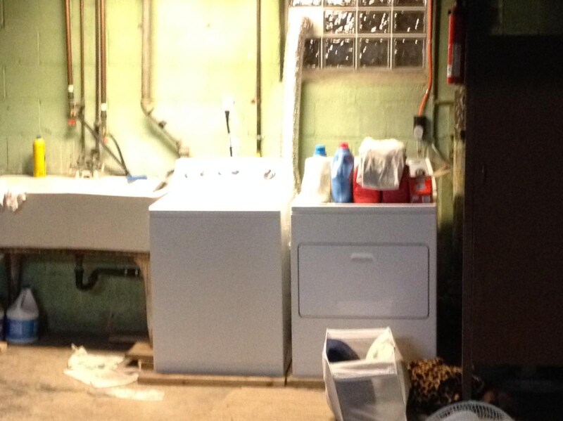 Building Photo - 17 Unger Ln