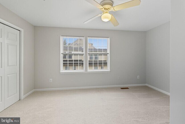 Building Photo - 2714 Manhattan Pl