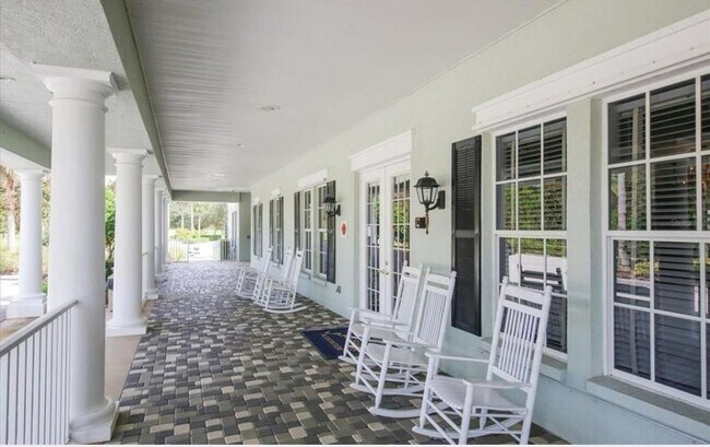 Building Photo - Charming 2BR Duplex in North Port