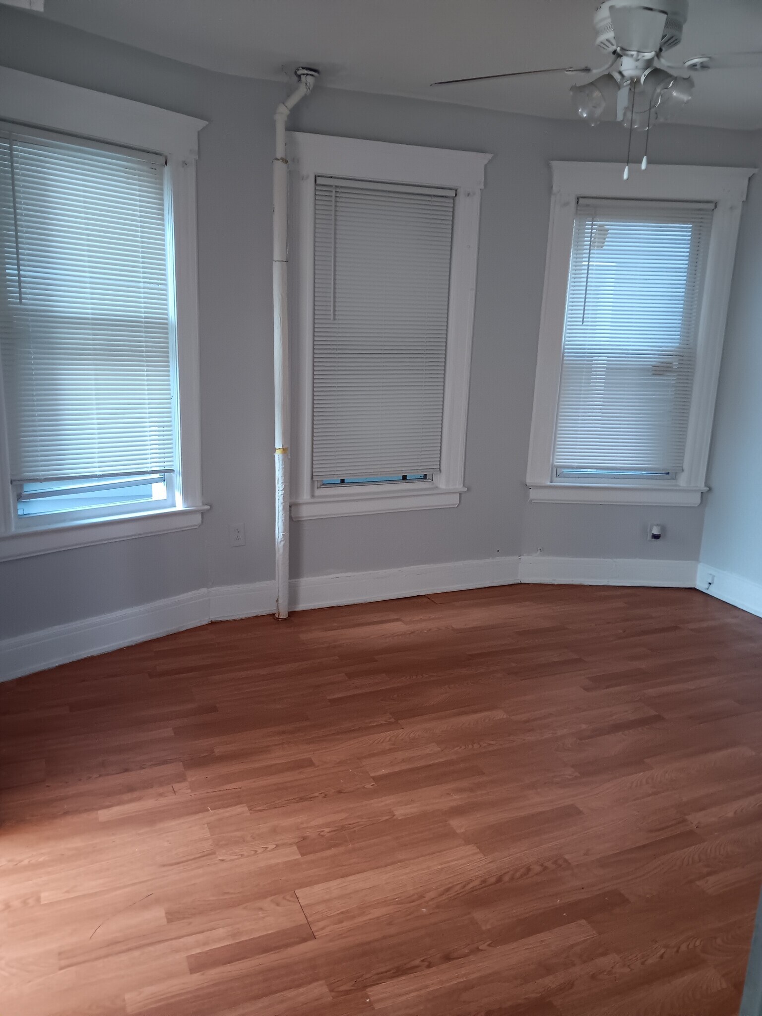 Building Photo - 51 Lincoln Pl