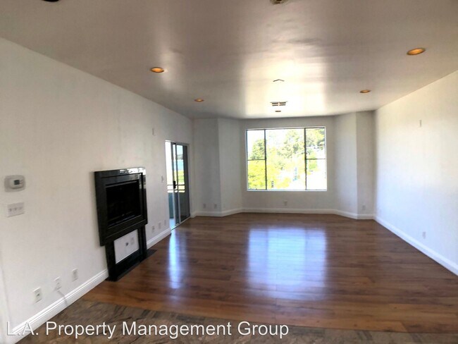 Building Photo - 1890-1896 Silver Lake Blvd