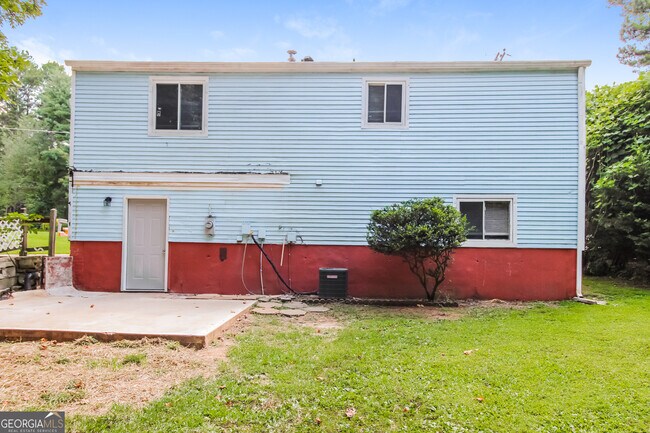 Building Photo - 1379 Robin Hill Dr