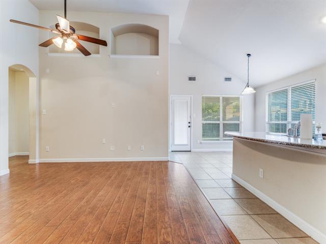 Building Photo - 544 Braewick Dr