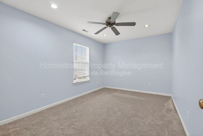 Building Photo - 425 Spring Trce