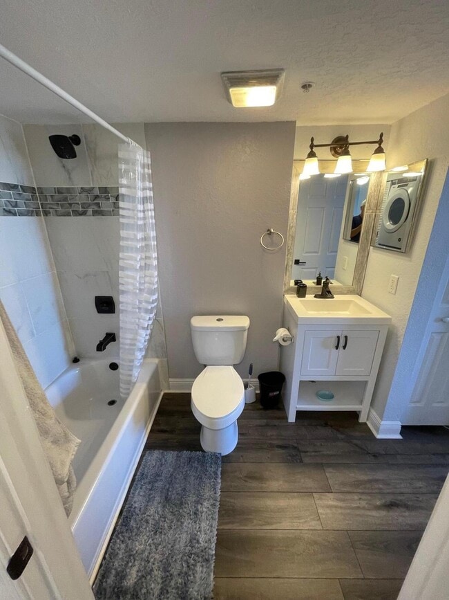 Building Photo - 1801 N Flagler Dr