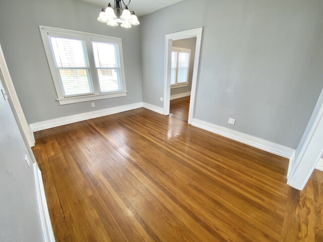 Dinning room - 2833 NW 15th st