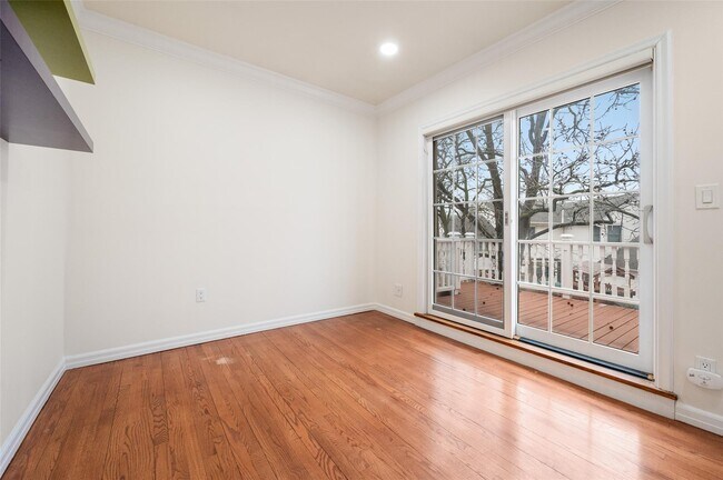 Building Photo - 600 Oceanpoint Ave