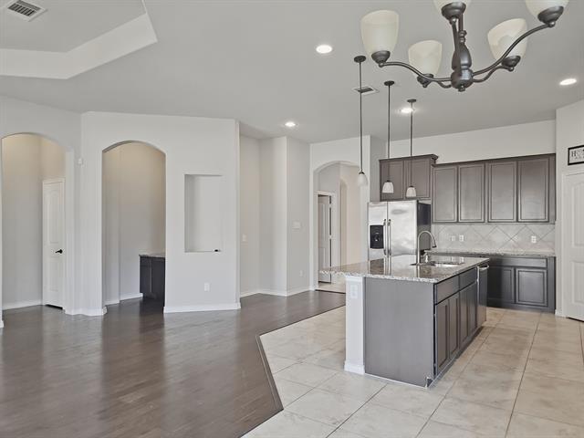 Building Photo - 3401 Rosewood Ln