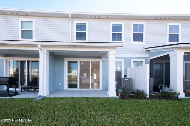 Building Photo - 259 Brandon Lks Dr