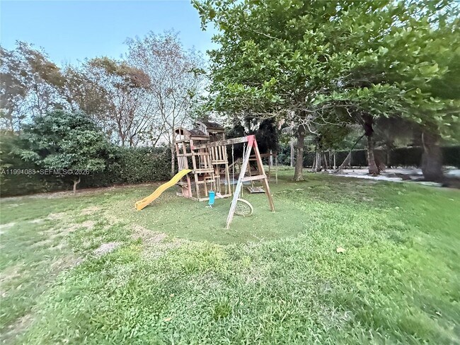 Building Photo - 5488 Fearnley Rd