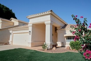 Building Photo - 1317 N Palmsprings Dr