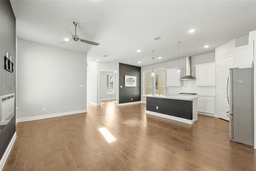 Building Photo - 4159 Runway Mews