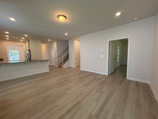 Building Photo - Brand New 4/3.5 House in West Rome- $2,195