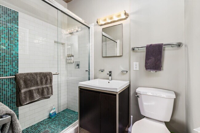 Building Photo - 1155 E Paseo El Mirador