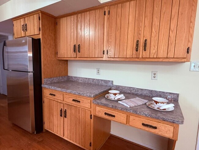 Building Photo - 2788 Pinewood Dr