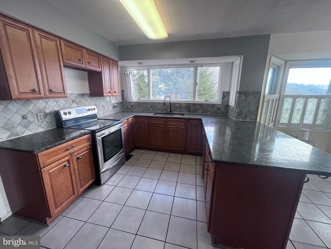 Building Photo - 3012 Cruiser Dr