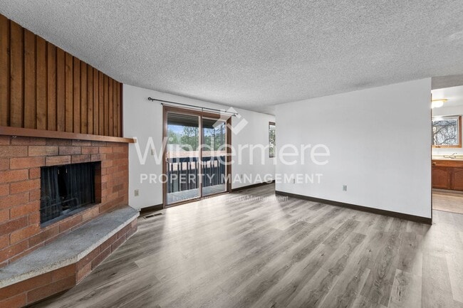 Building Photo - 2-bedroom Apartment In Hangman Valley