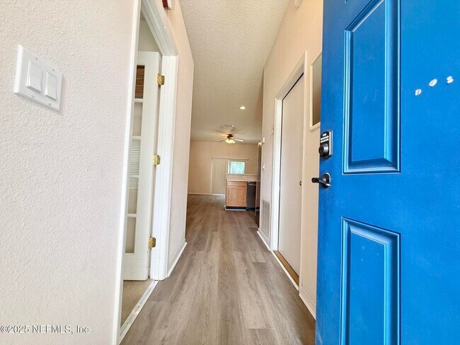 Building Photo - 312 Turtle Dove Dr
