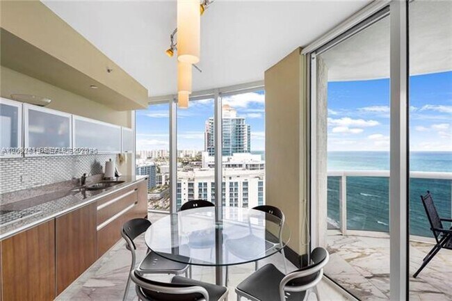 Building Photo - 17201 Collins Ave