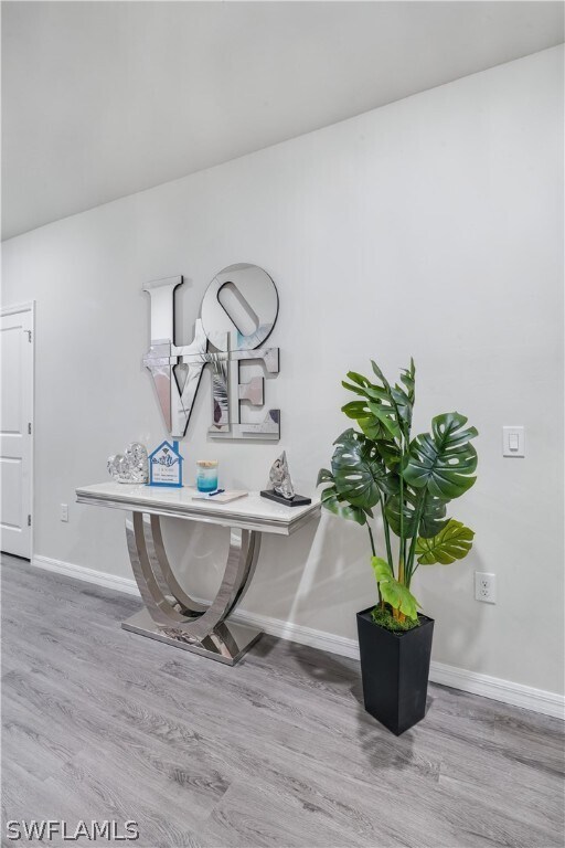 Building Photo - 2620 NE 5th Ave