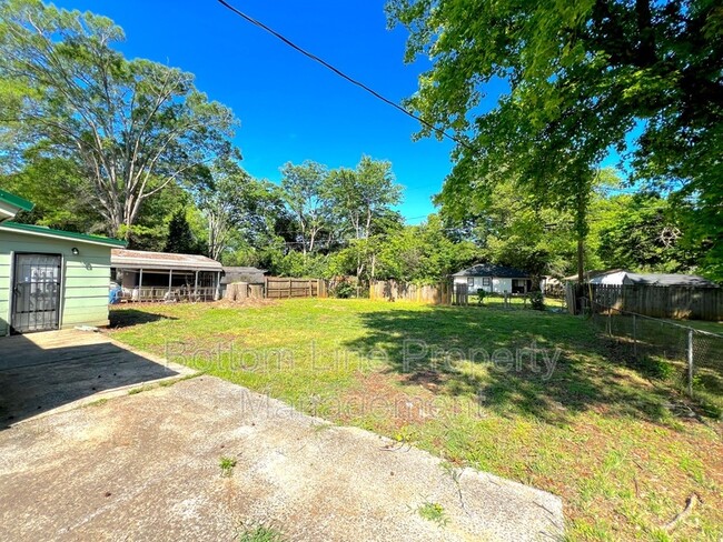 Building Photo - 801 Ridgedale Ct