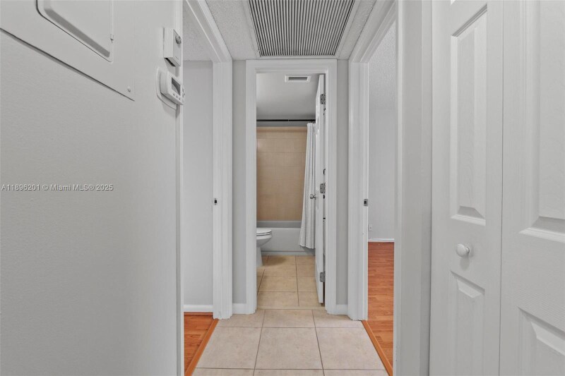 Building Photo - 3586 N University Dr