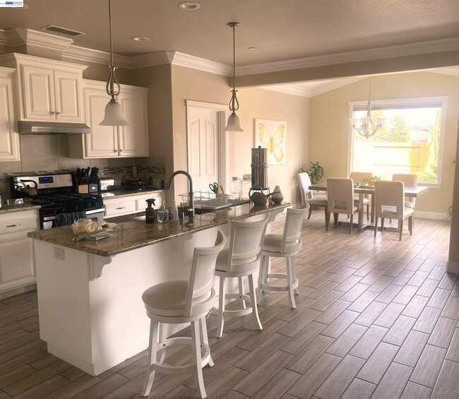 Building Photo - 358 Reddington Dr