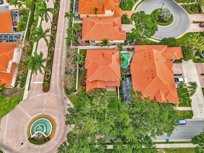 Building Photo - 36 Monterey Pointe Dr