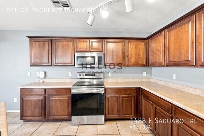 Building Photo - 1488 E Saguaro Trail