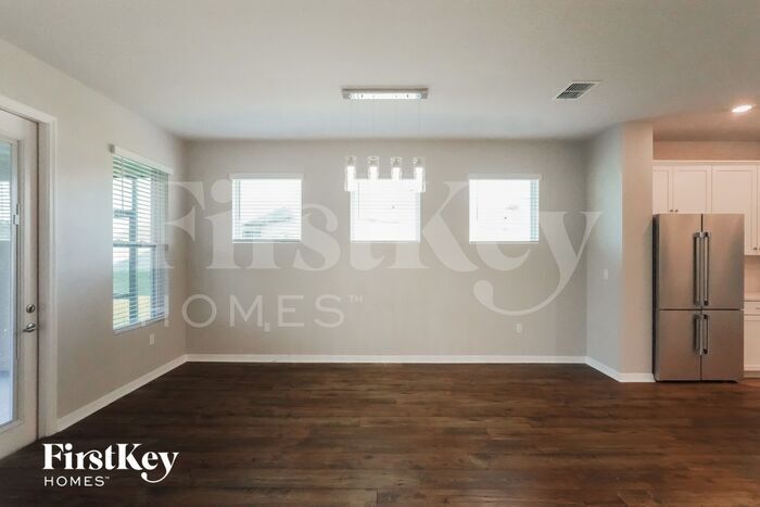 Building Photo - 17827 Passionflower Cir