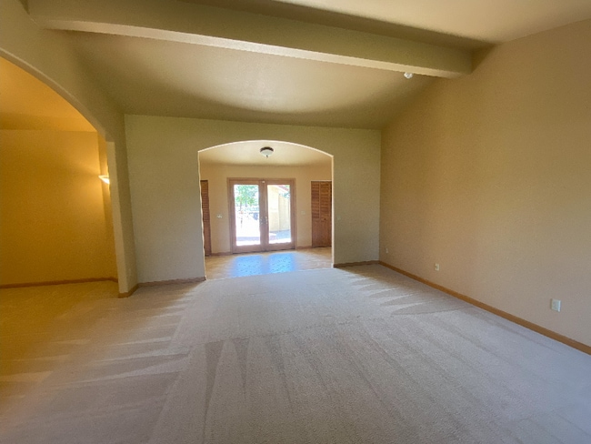 Building Photo - 1 Sheckler Cutoff