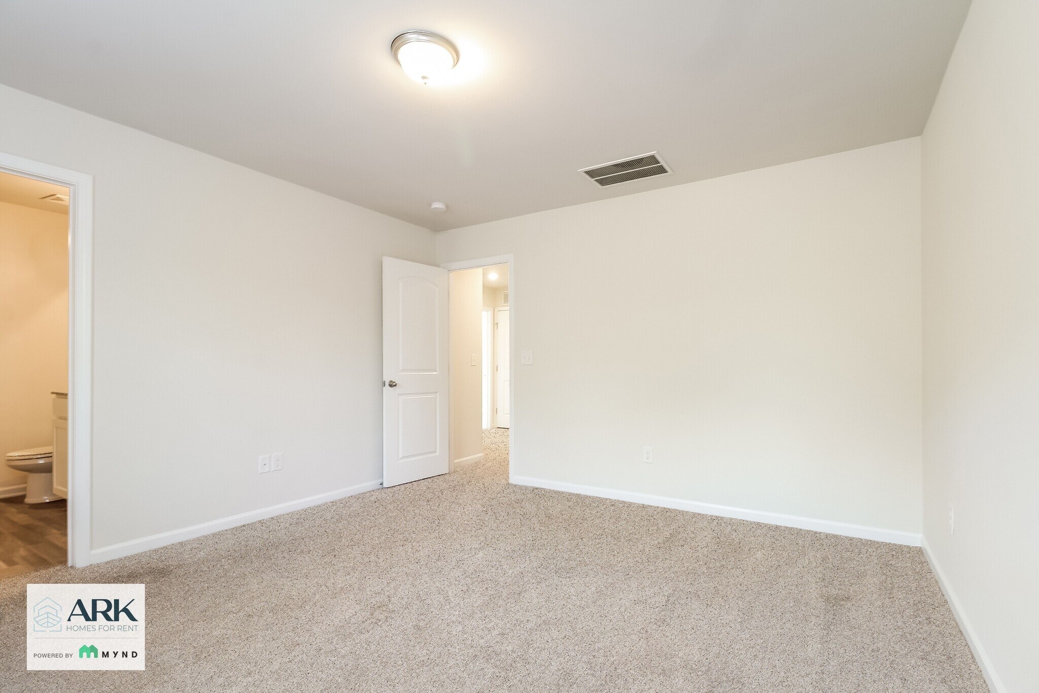 Building Photo - 159 Evvalane Dr