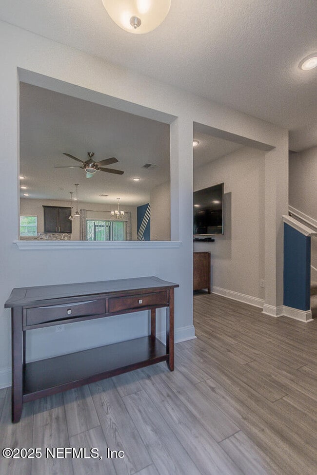 Building Photo - 14056 Sterely Ct S