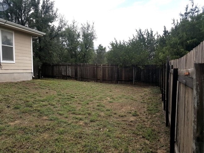 Building Photo - 21637 Boggy Ford Rd