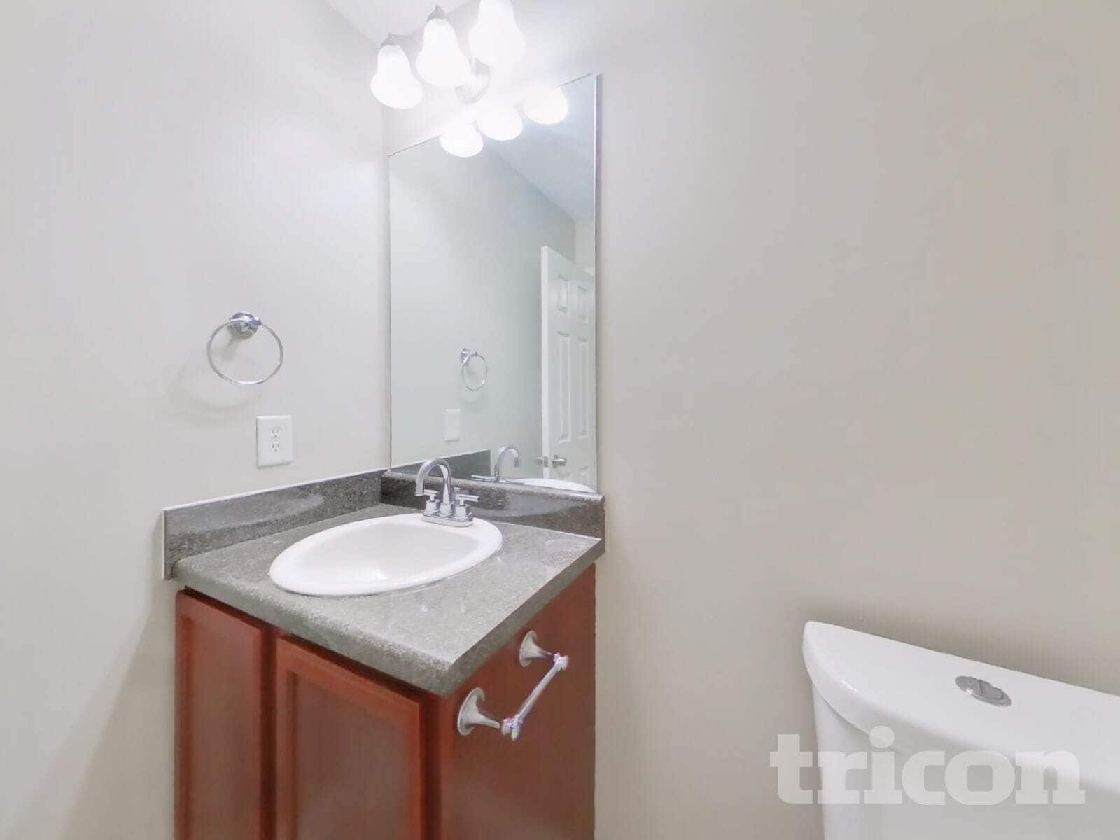 Building Photo - 225 Lossie Ln