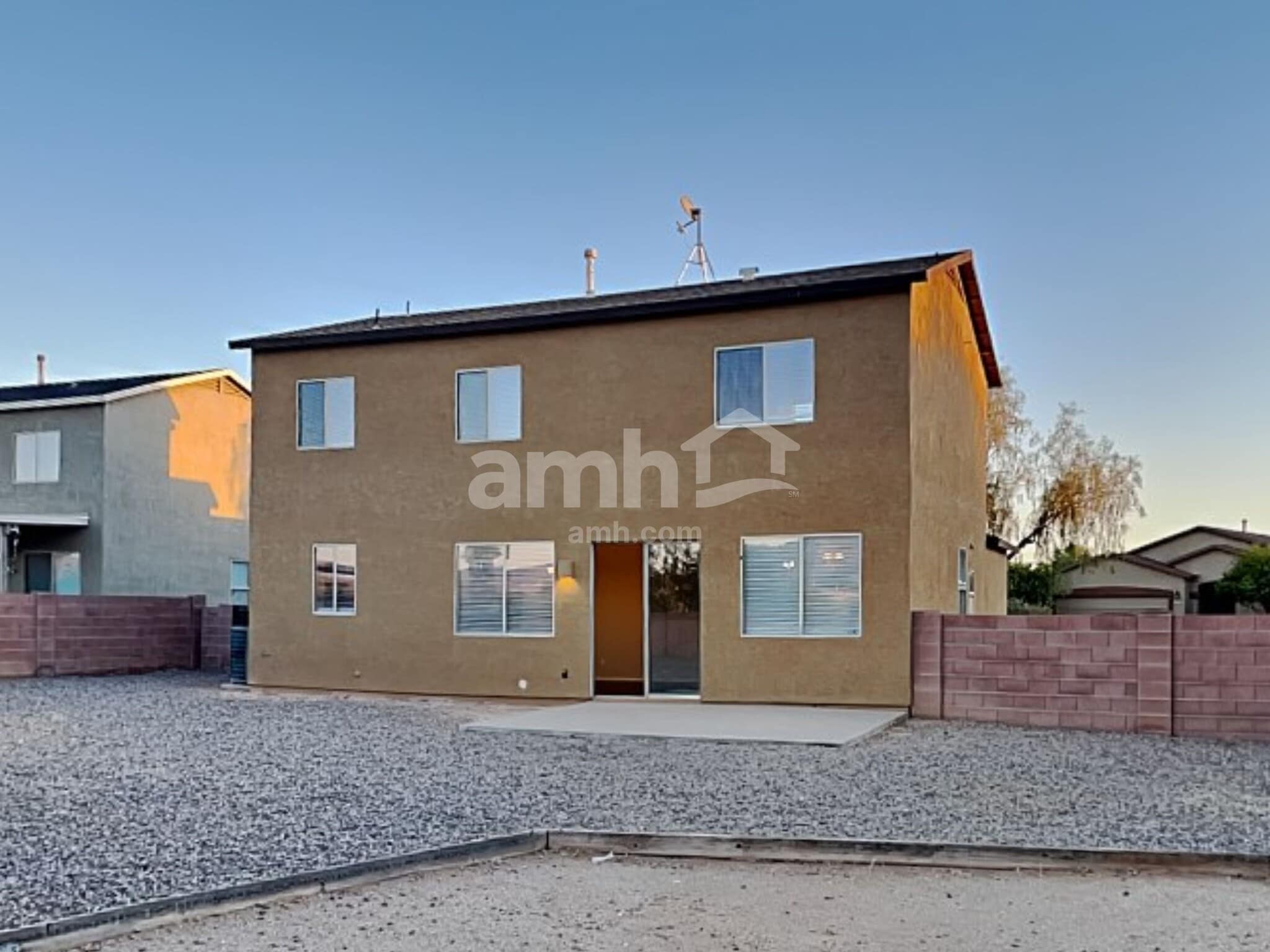 Building Photo - 7592 W Ranchers Dr