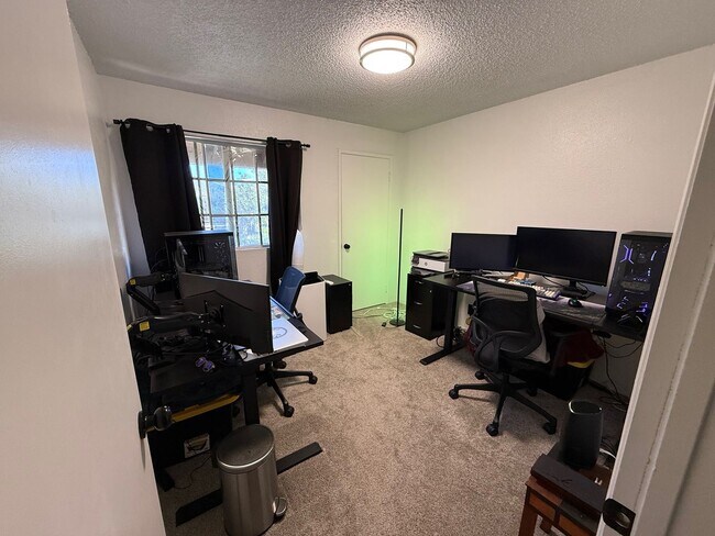 Building Photo - Kihei Villages 2 Bedroom/1.5 Bathroom