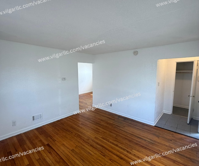 Building Photo - A cozy home ready for immediate move-in • 3 Bedrooms • 1 Full Bathroom