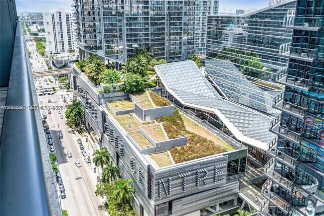 Building Photo - 801 S Miami Ave