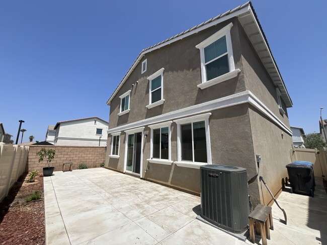 Building Photo - 24943 Dassault Ct