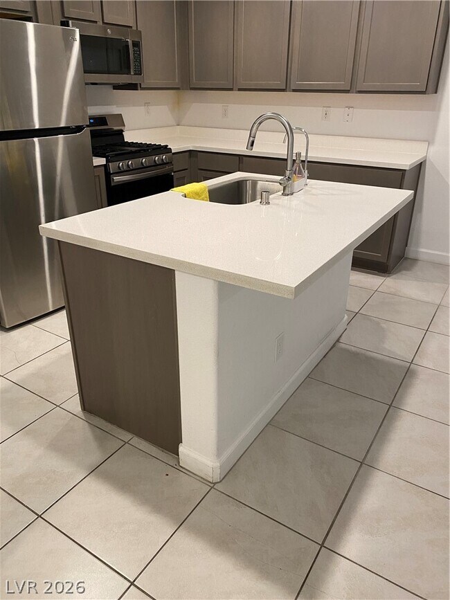 Building Photo - 3622 Hestia Ave