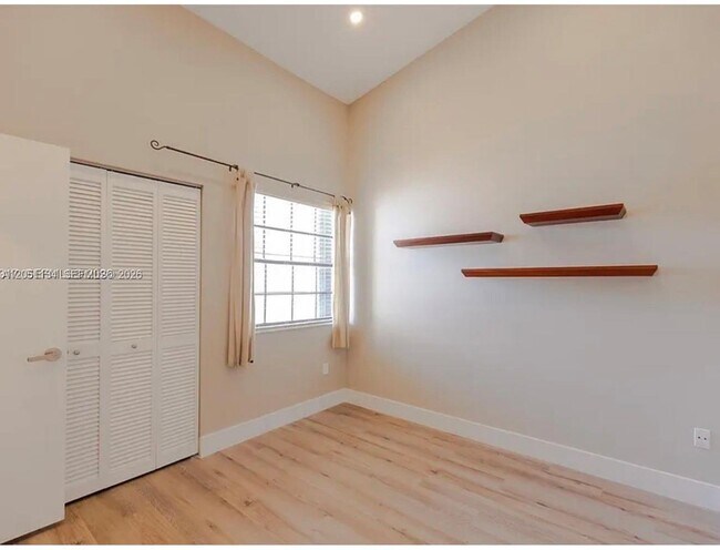 Building Photo - 3525 Magellan Cir