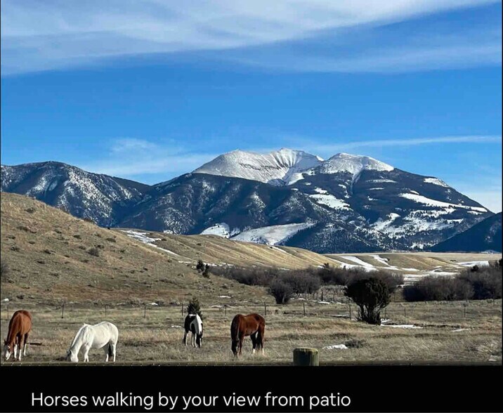 Building Photo - 17 Manley Ln