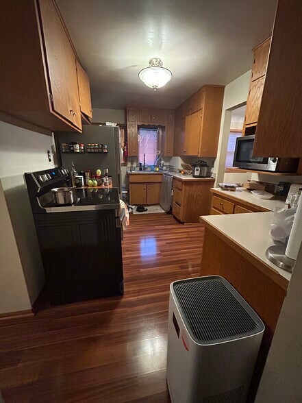 Building Photo - 1408 Winchell St